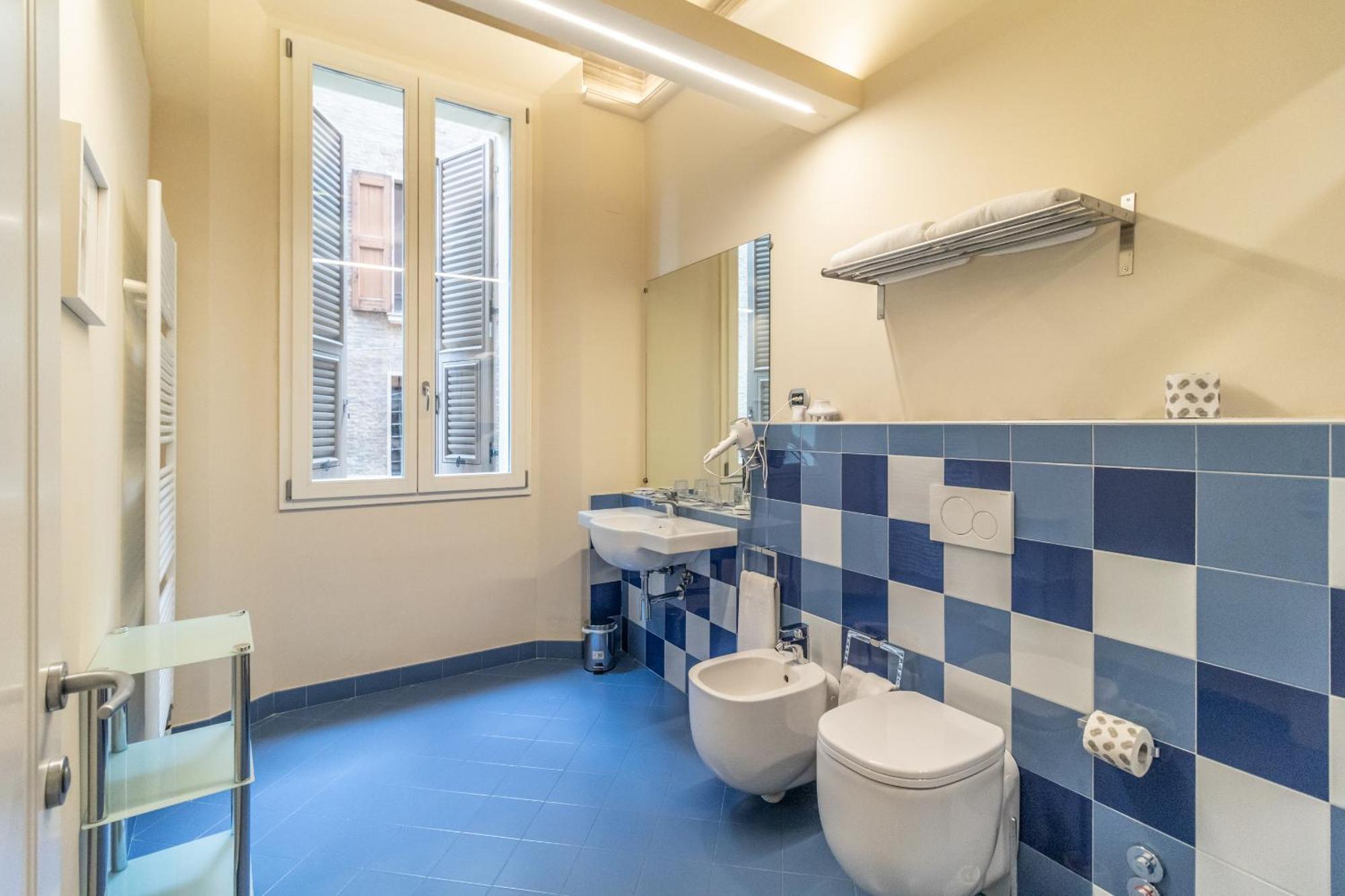 Casa Isolani Luxury Rooms Piazza Maggiore 1 볼로냐 외부 사진