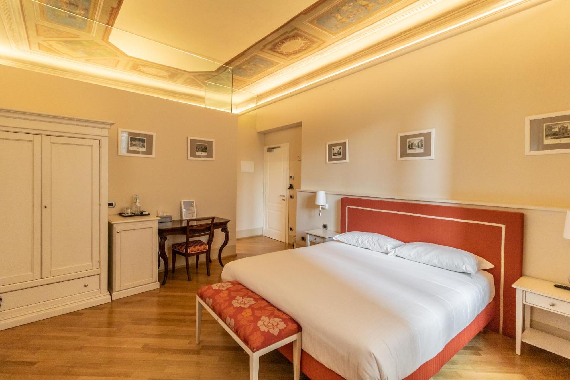 Casa Isolani Luxury Rooms Piazza Maggiore 1 볼로냐 외부 사진