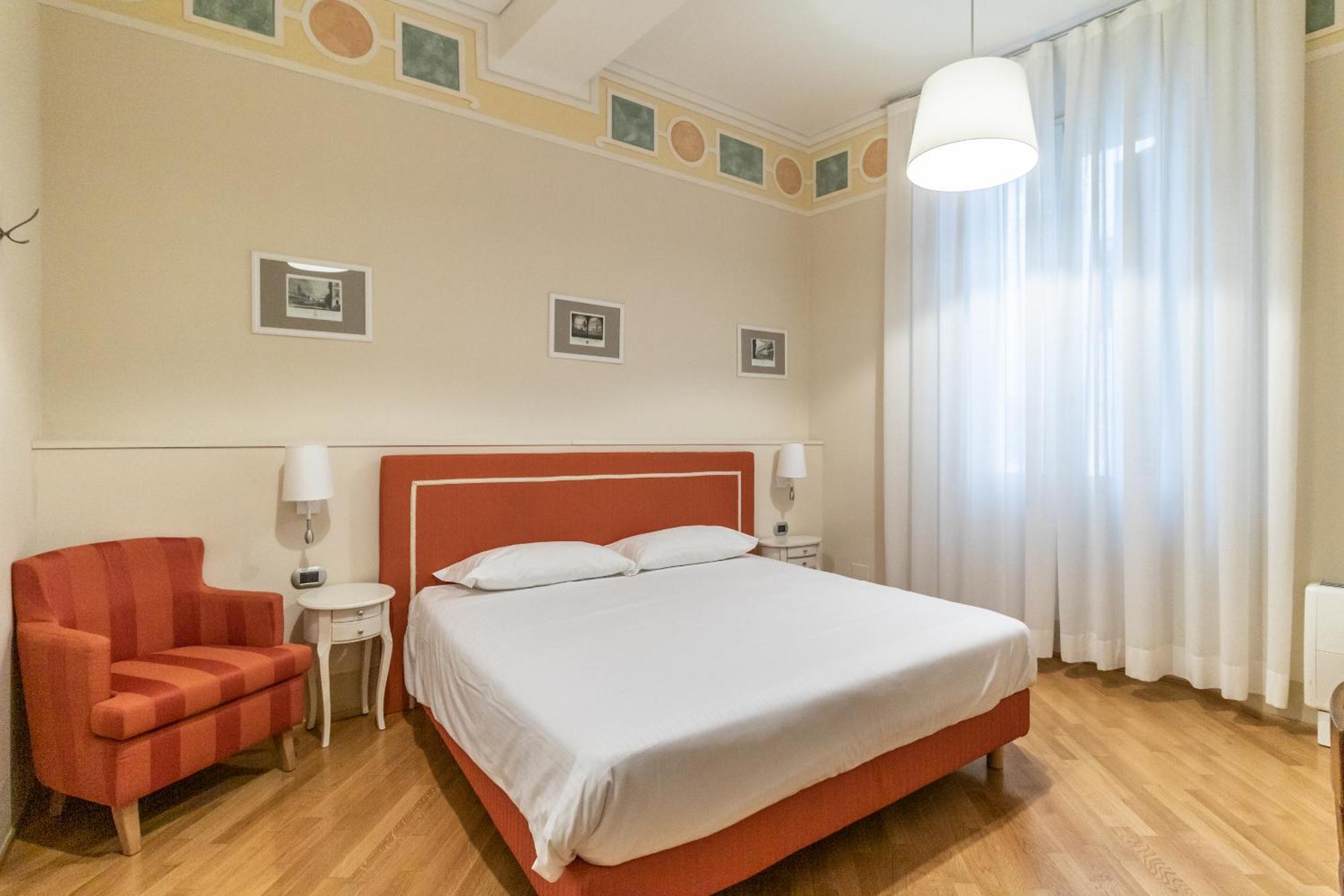 Casa Isolani Luxury Rooms Piazza Maggiore 1 볼로냐 외부 사진