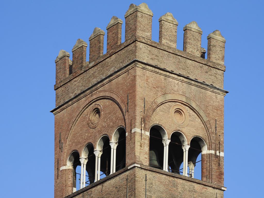 Casa Isolani Luxury Rooms Piazza Maggiore 1 볼로냐 외부 사진