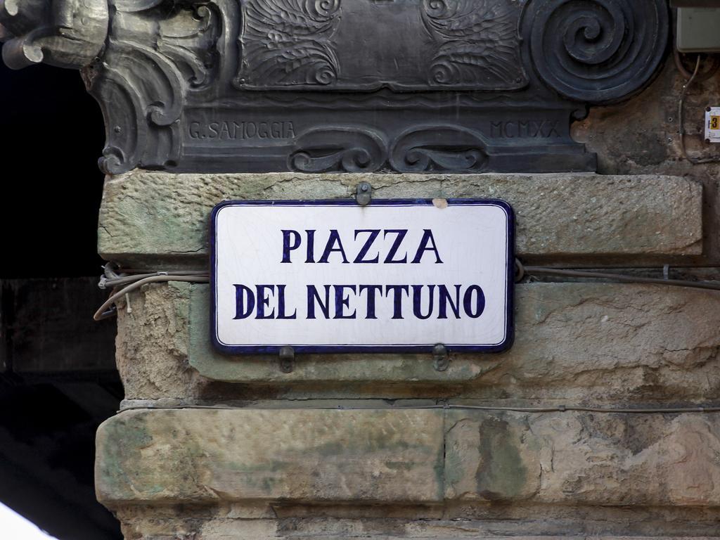 Casa Isolani Luxury Rooms Piazza Maggiore 1 볼로냐 외부 사진