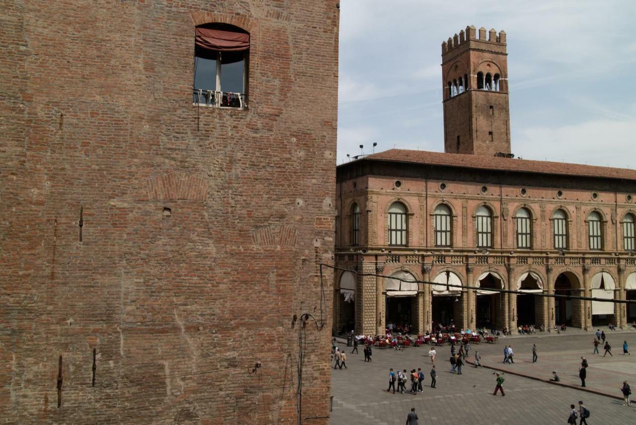 Casa Isolani Luxury Rooms Piazza Maggiore 1 볼로냐 외부 사진