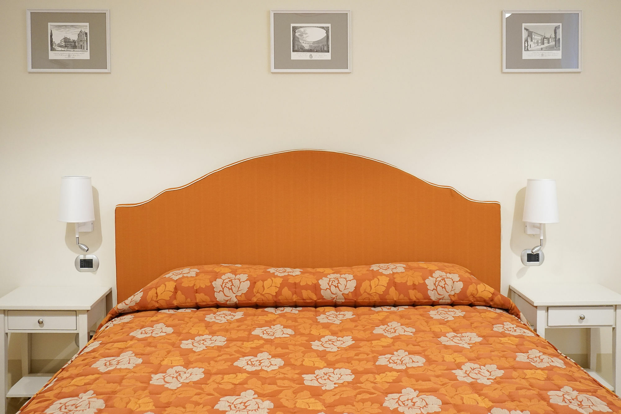 Casa Isolani Luxury Rooms Piazza Maggiore 1 볼로냐 외부 사진
